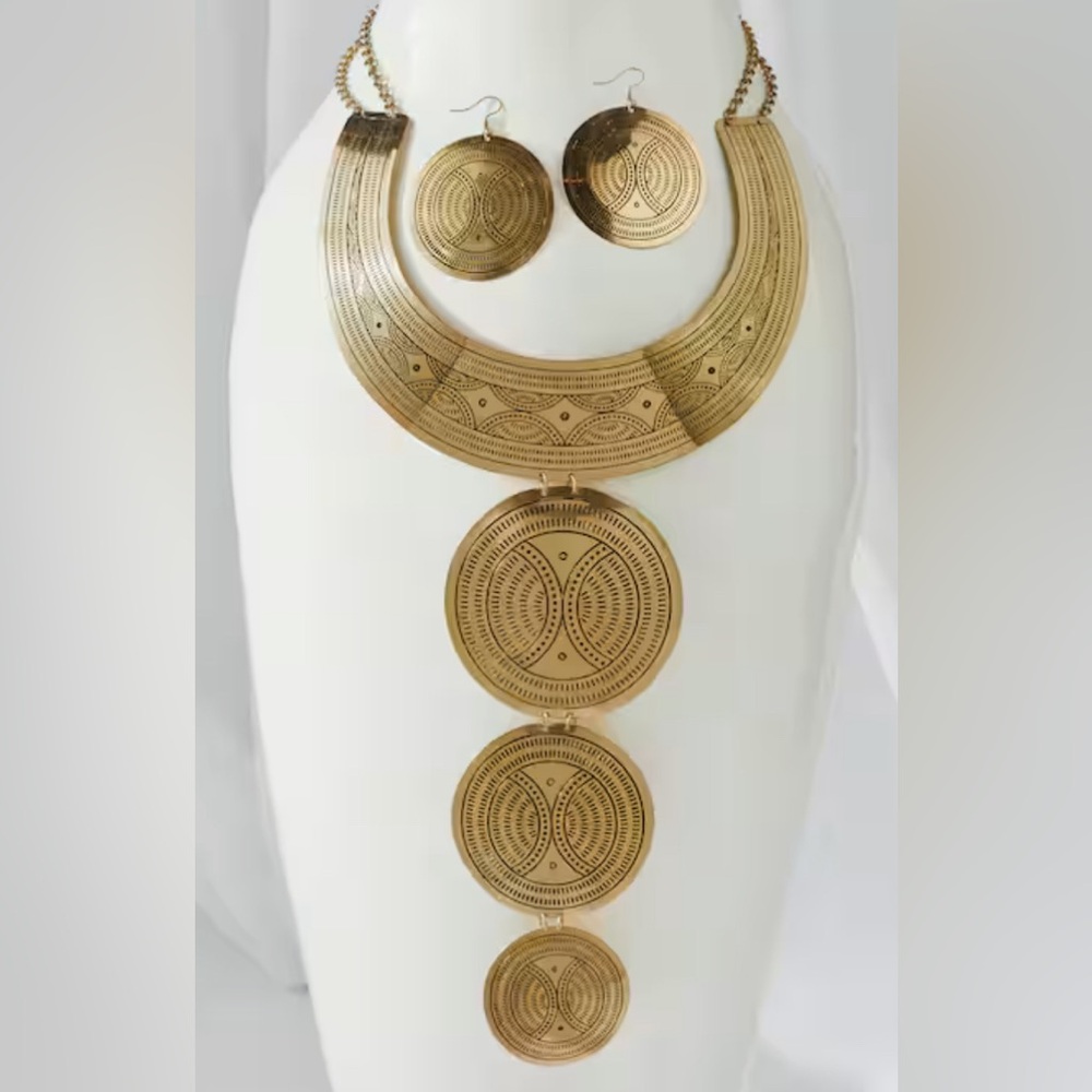 Brass Tone Etched African Tribal Tiered Necklace and Earring Set NWT